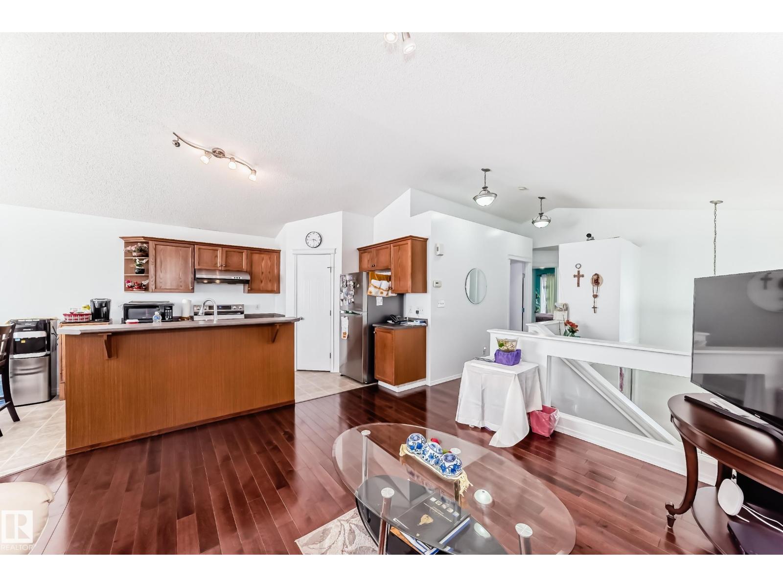15112 139 St Nw Property Photo 11