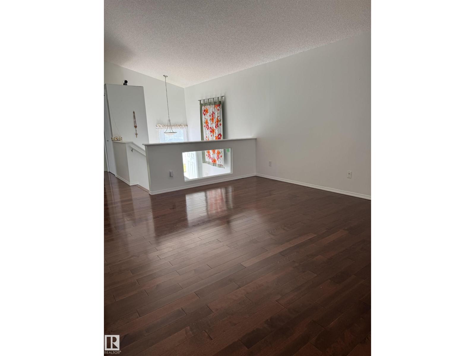 15112 139 St Nw Property Photo 14