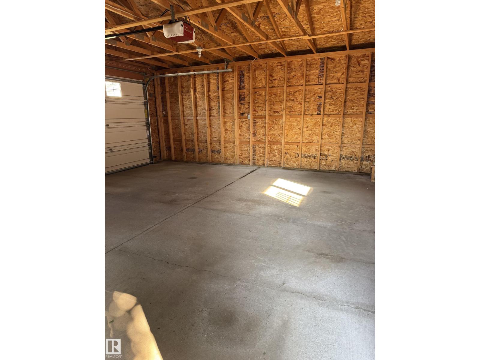 15112 139 St Nw Property Photo 32