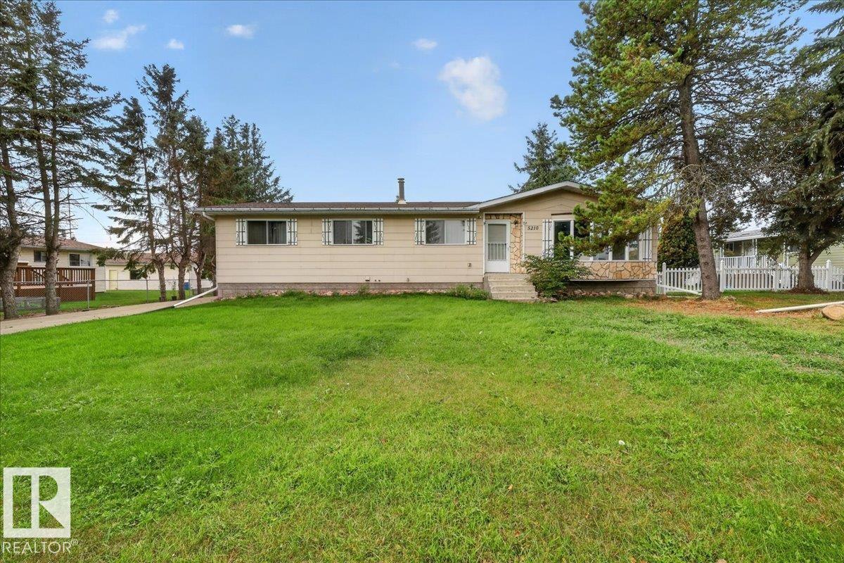 5210 49 St Property Photo 3