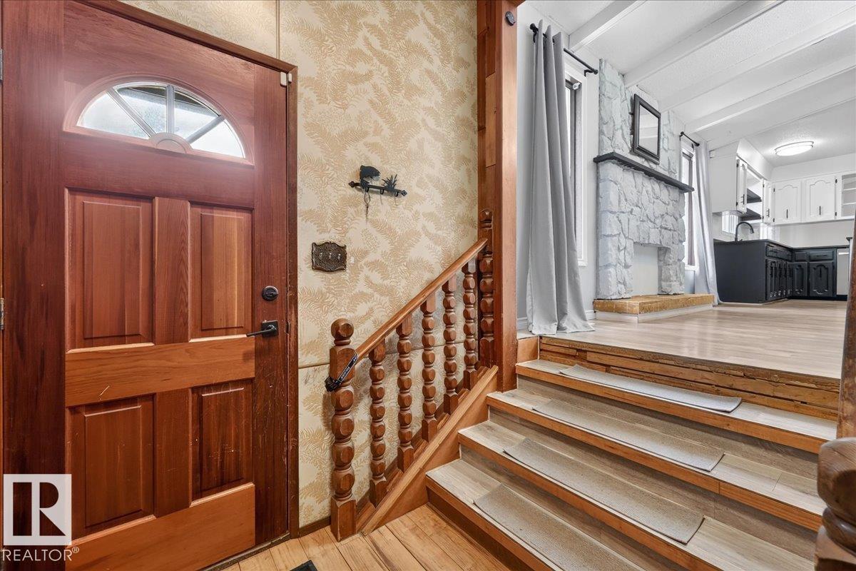 5210 49 St Property Photo 7