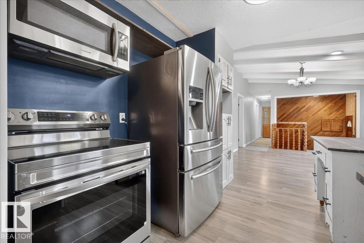 5210 49 St Property Photo 18