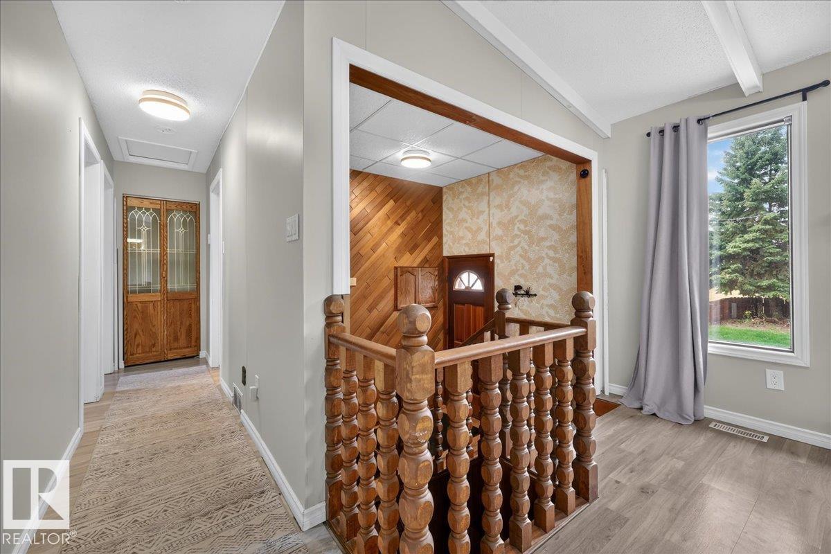 5210 49 St Property Photo 28