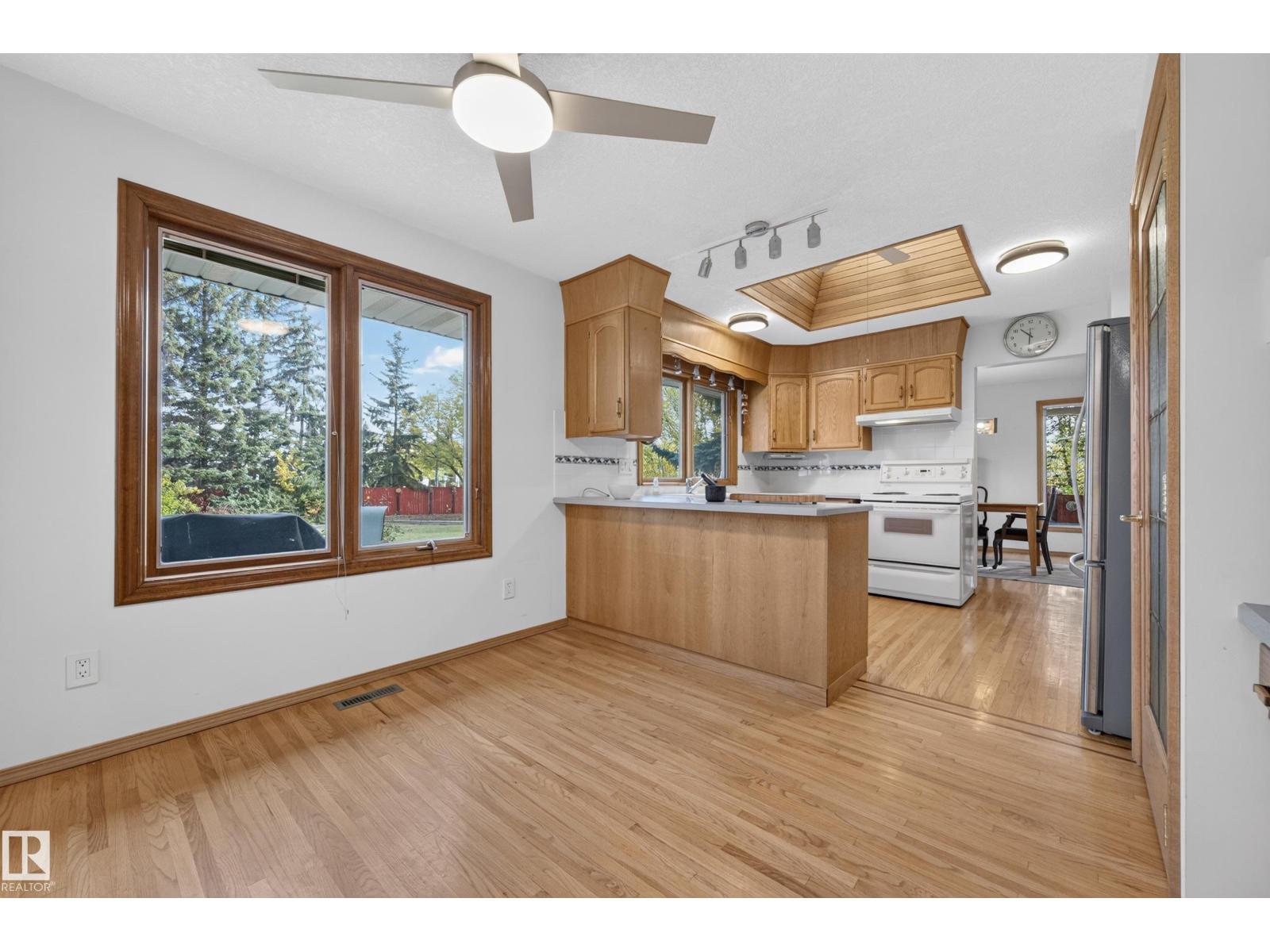 10706 33a Av Nw Property Photo 17