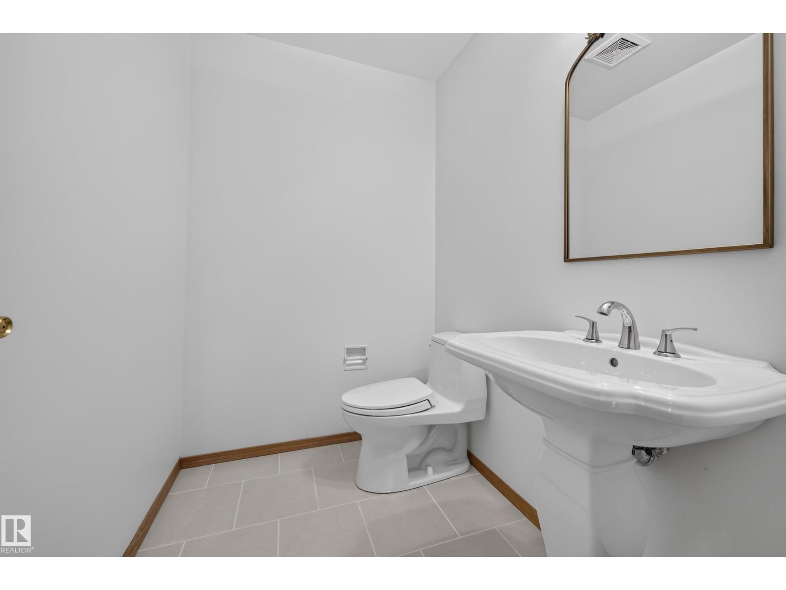 10706 33a Av Nw Property Photo 23