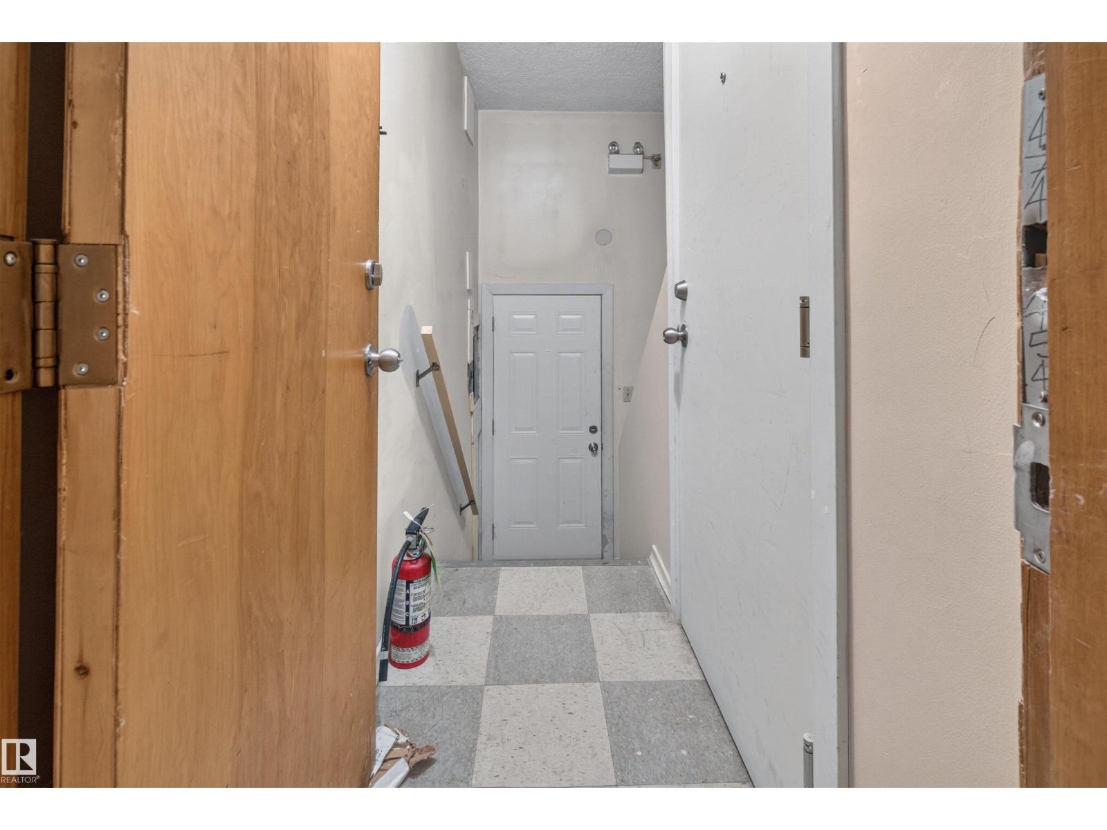 11015 87 Av Nw Property Photo 12