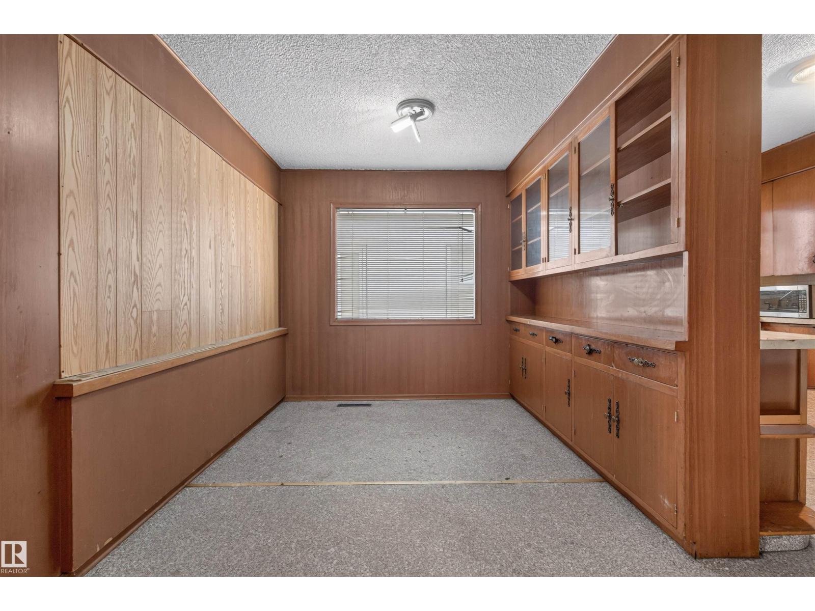 11015 87 Av Nw Property Photo 14