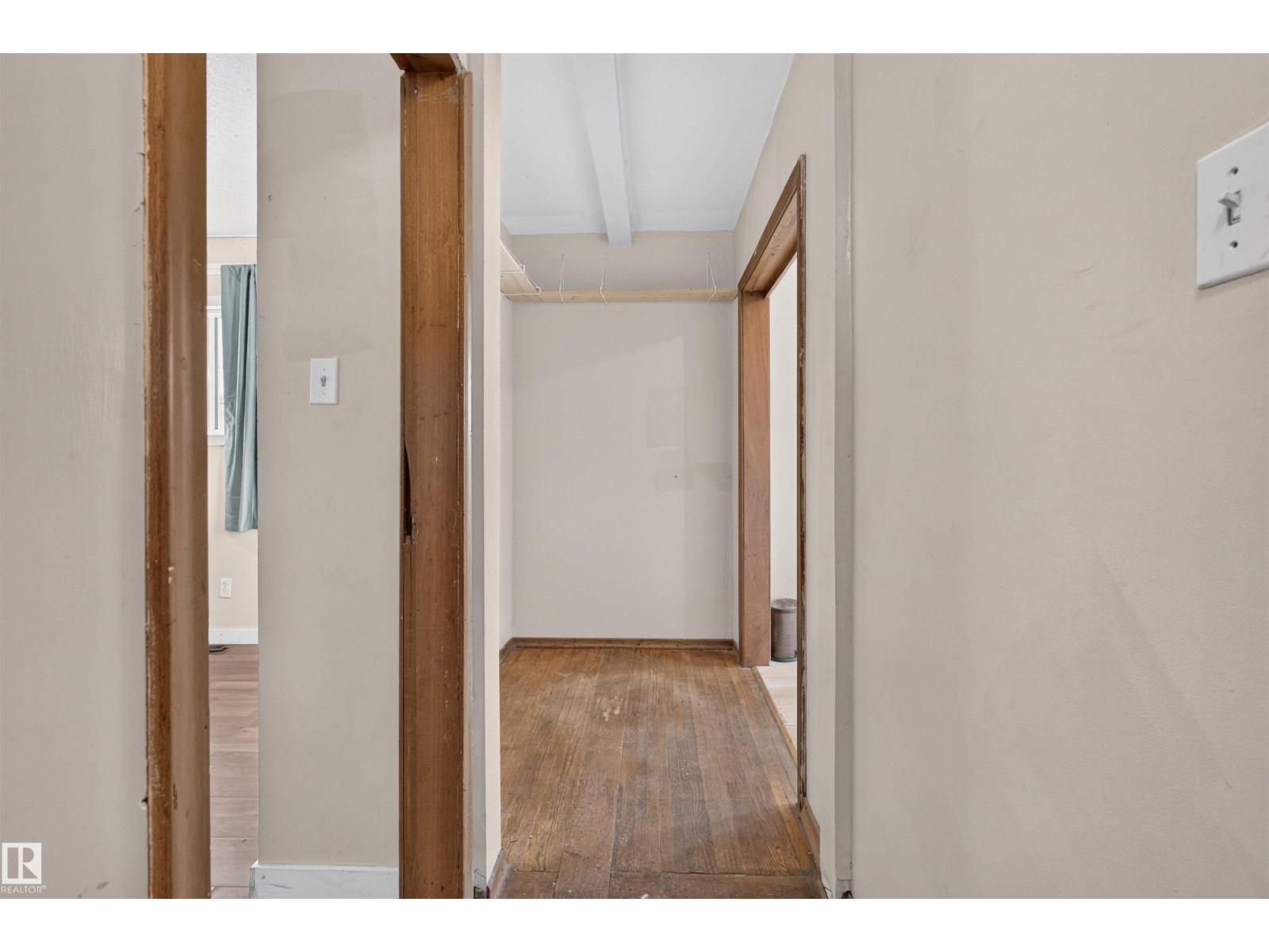 11015 87 Av Nw Property Photo 18