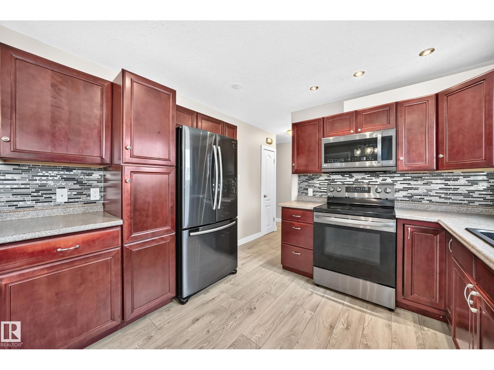 12730 90 St Nw Property Photo 6