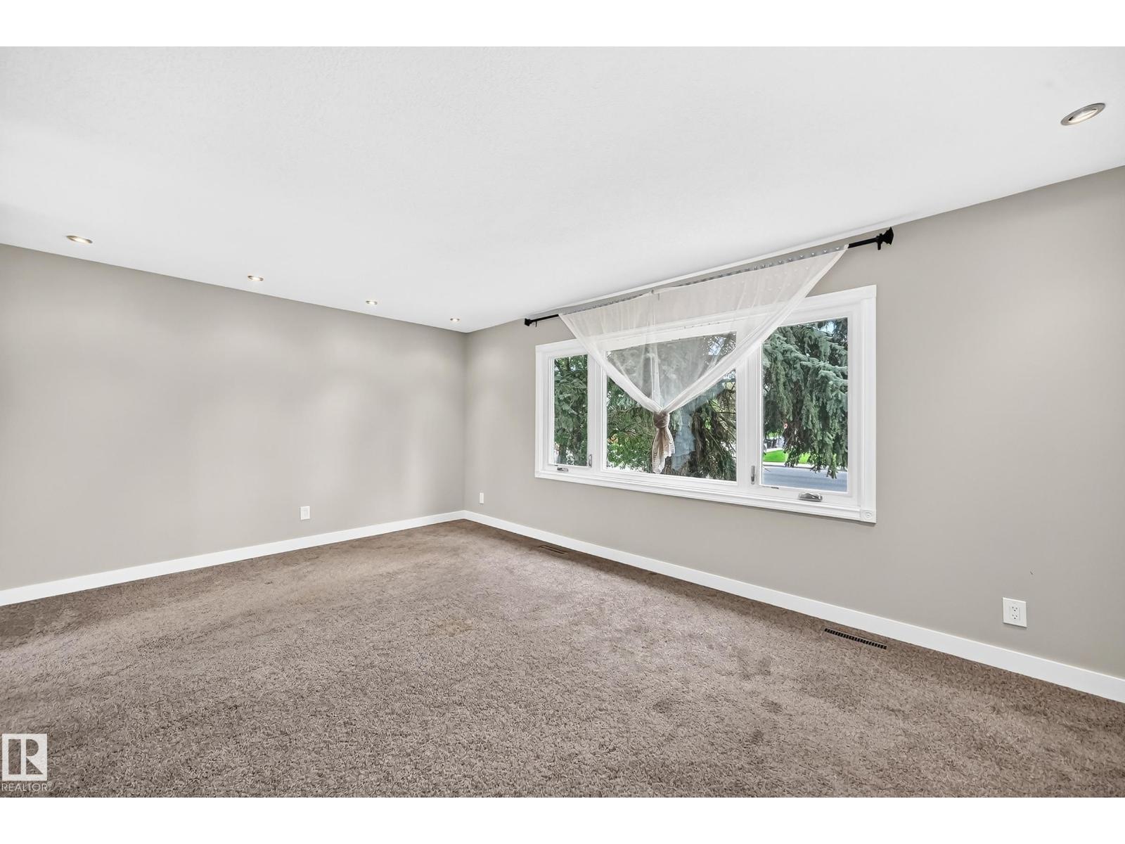 12730 90 St Nw Property Photo 11