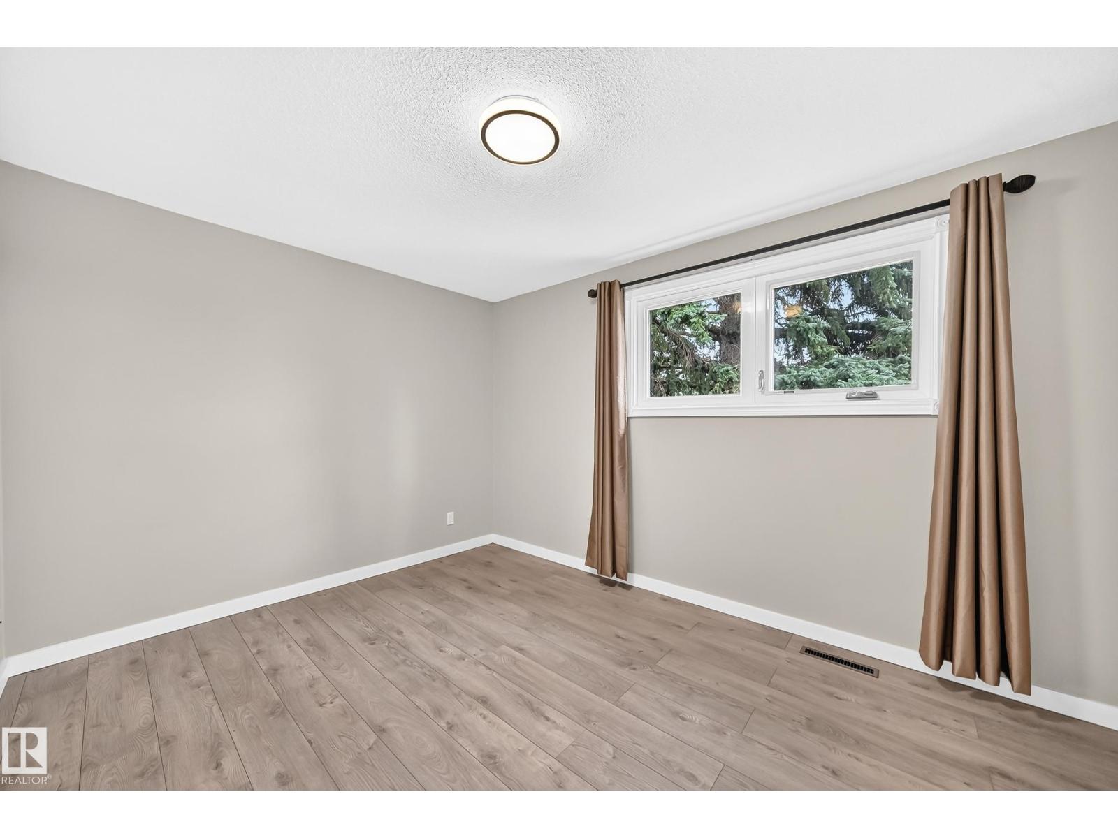 12730 90 St Nw Property Photo 18