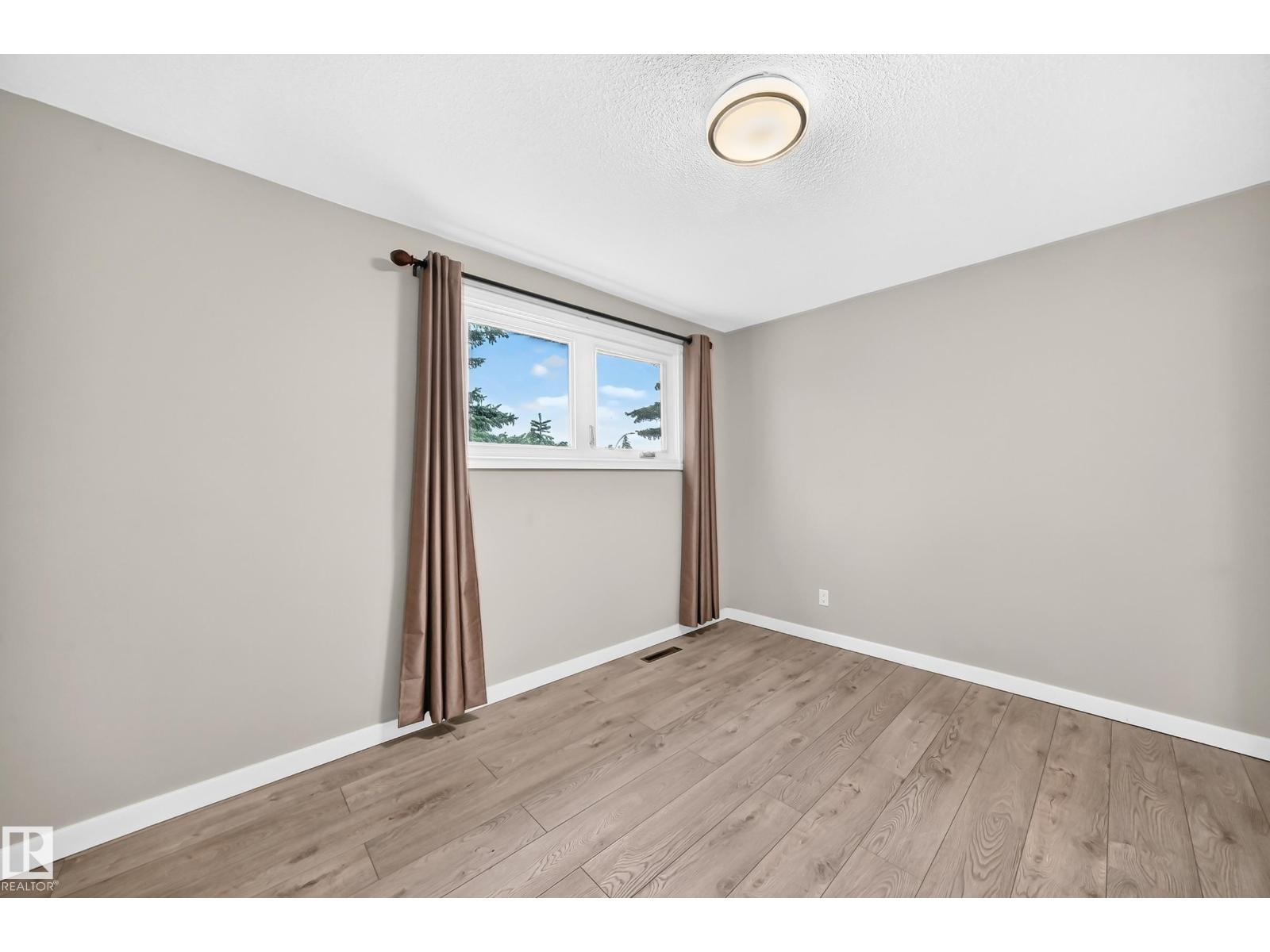 12730 90 St Nw Property Photo 19