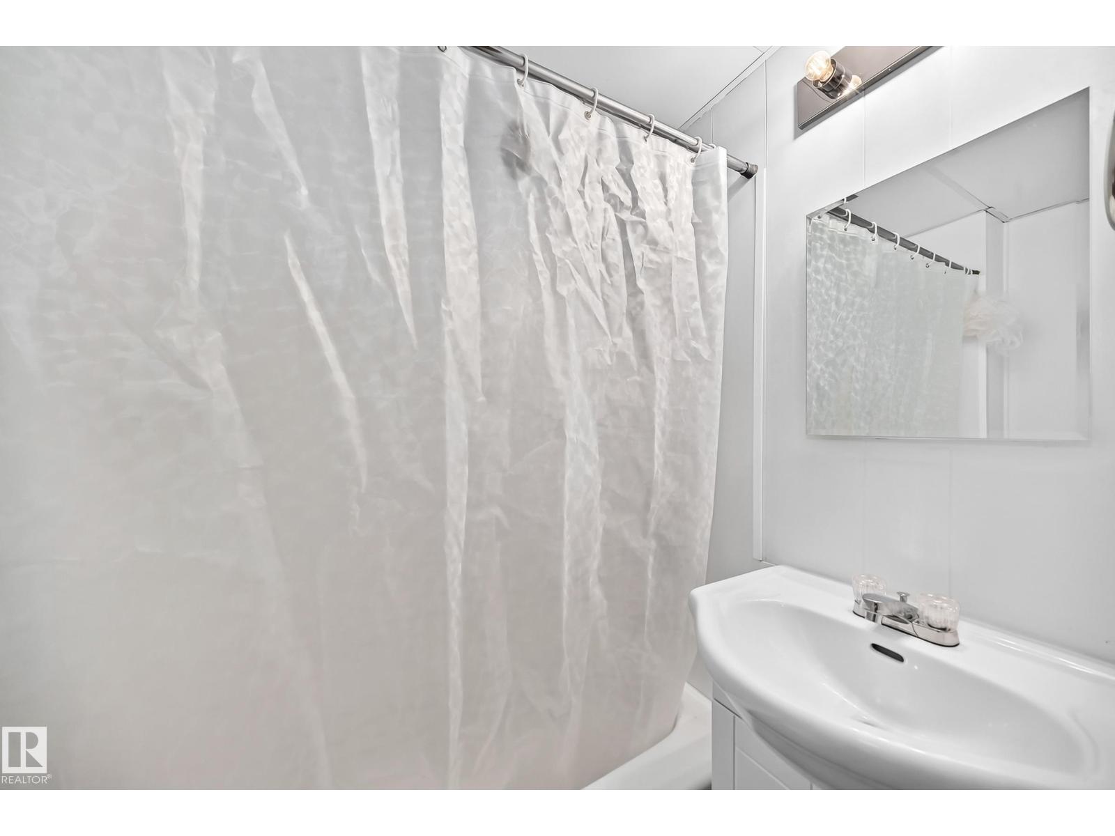 12730 90 St Nw Property Photo 44