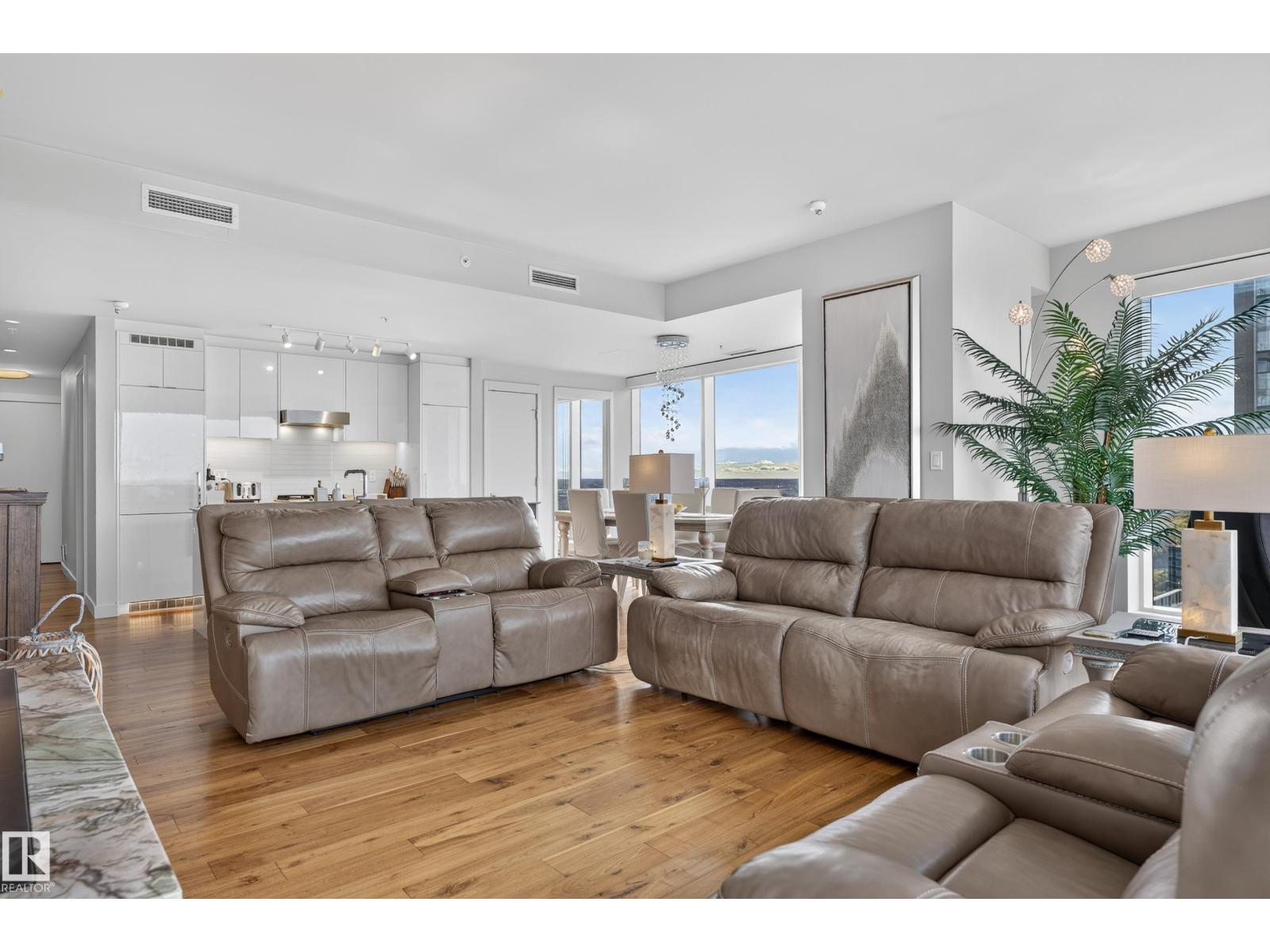 #4206 10360 102 St Nw Property Photo 33