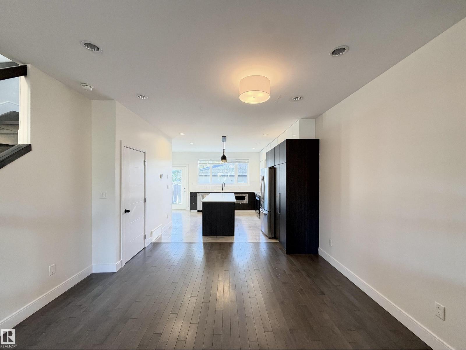 11127 77 Av Nw Property Photo 7