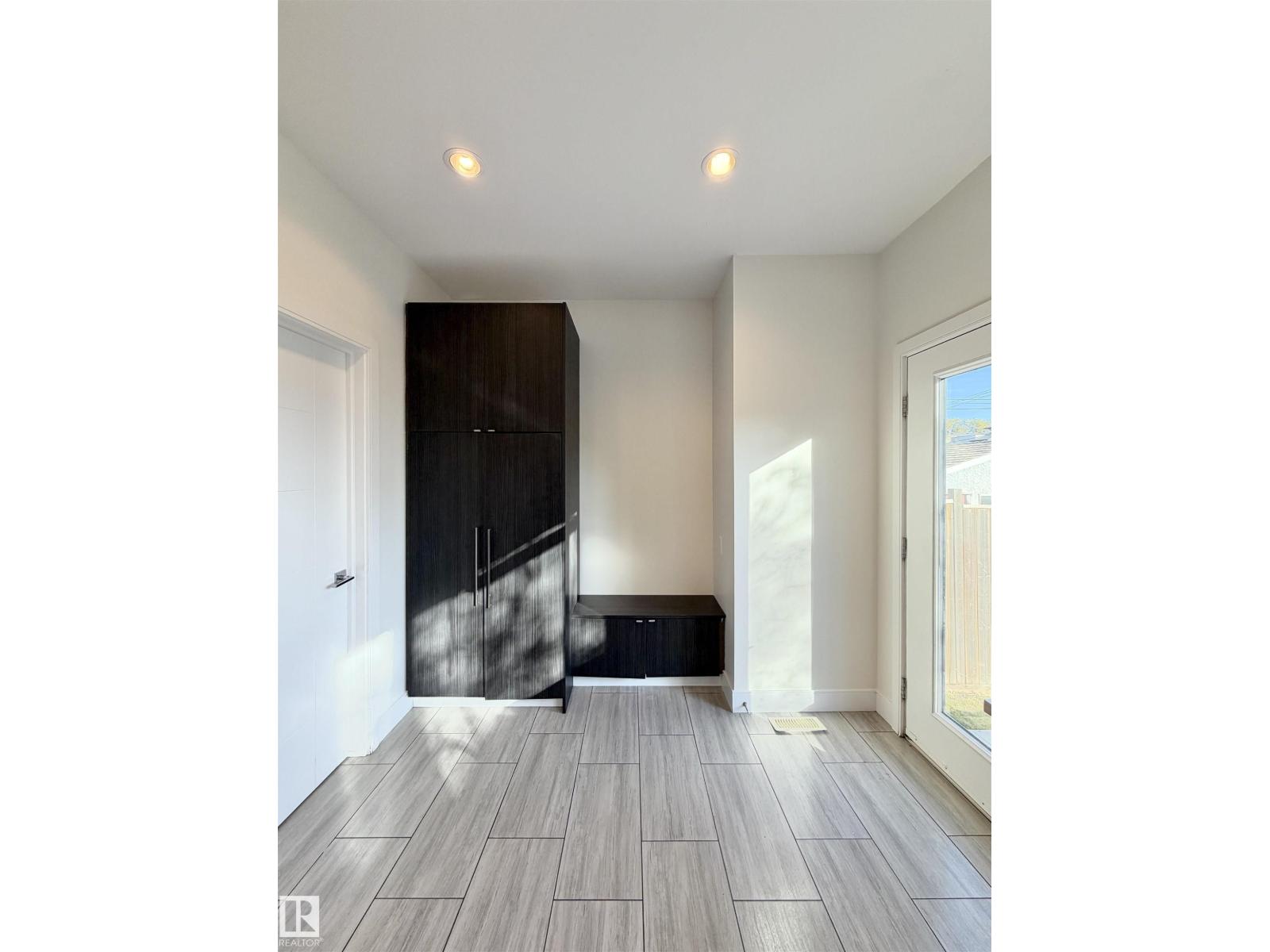 11127 77 Av Nw Property Photo 13