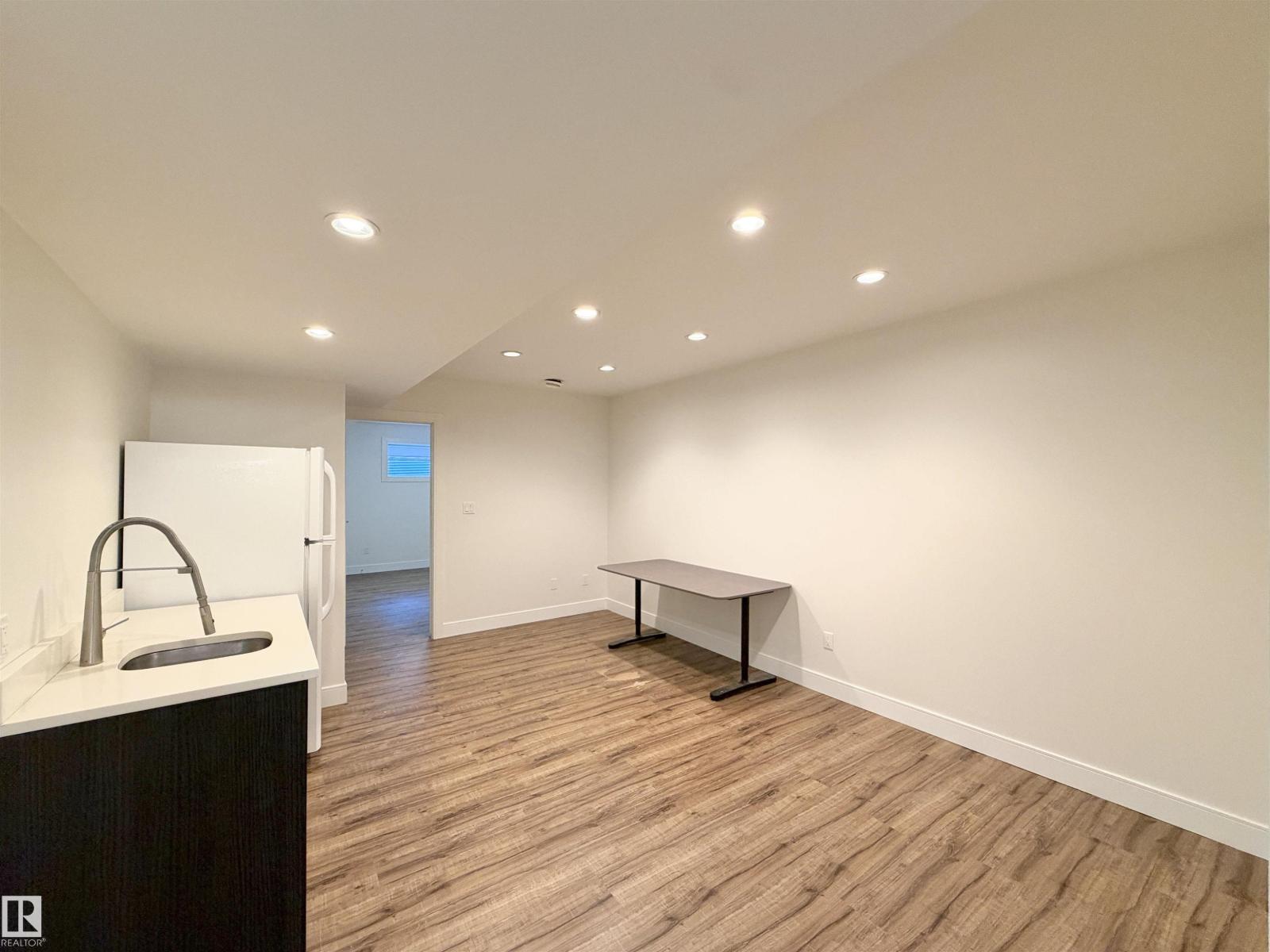11127 77 Av Nw Property Photo 28