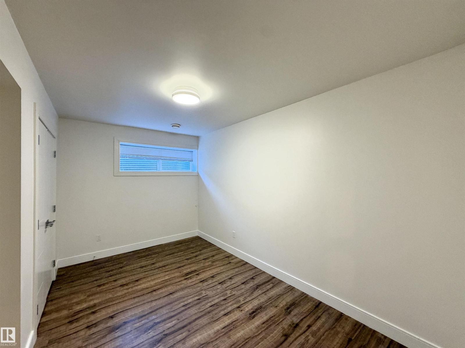 11127 77 Av Nw Property Photo 35