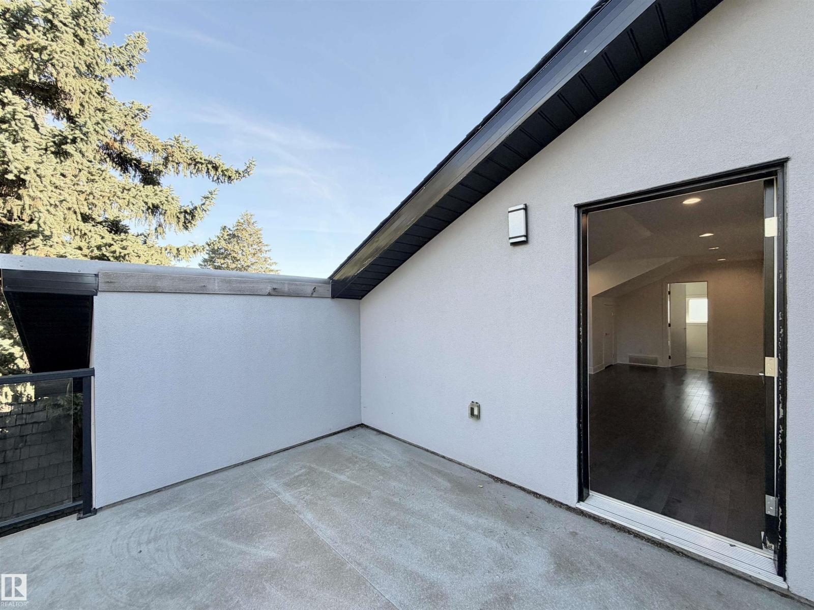 11127 77 Av Nw Property Photo 37