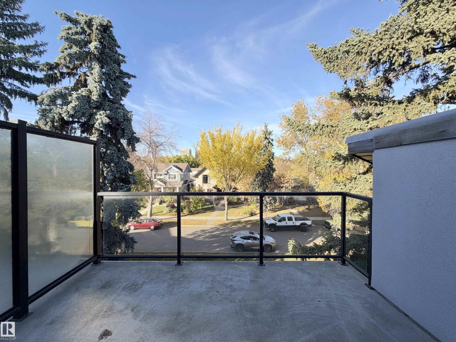 11127 77 Av Nw Property Photo 44