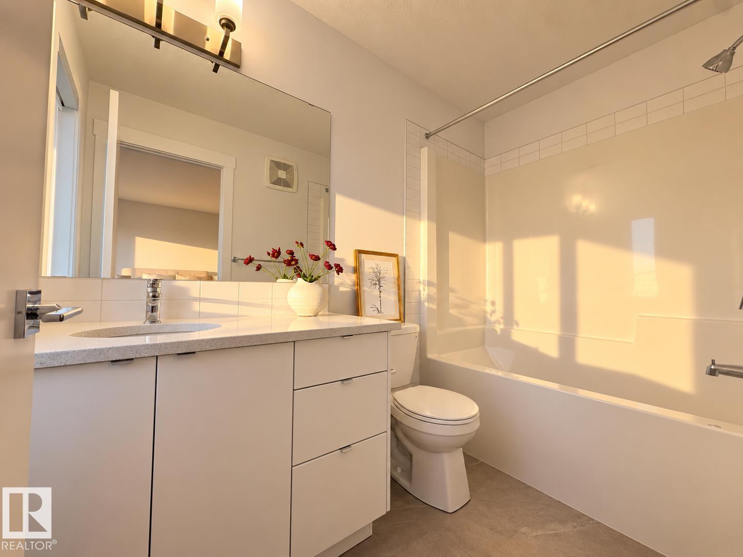#70 16231 19 Av Sw Property Photo 2