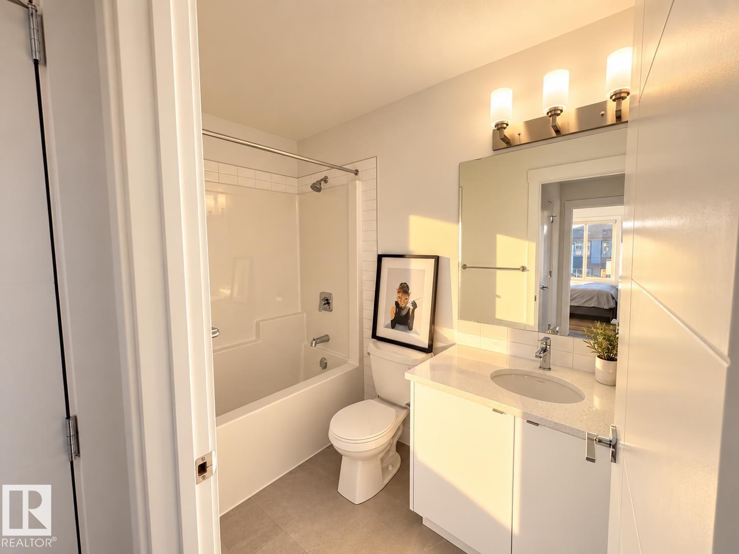 #70 16231 19 Av Sw Property Photo 10