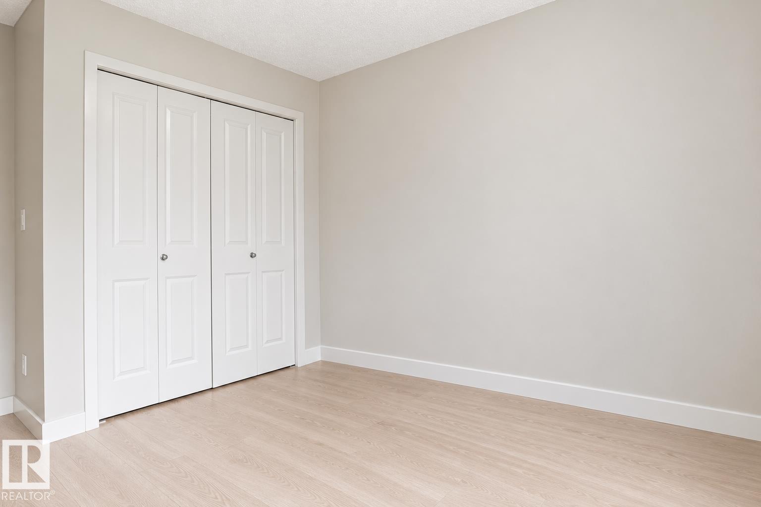 #127 5515 7 Av Sw Property Photo 15