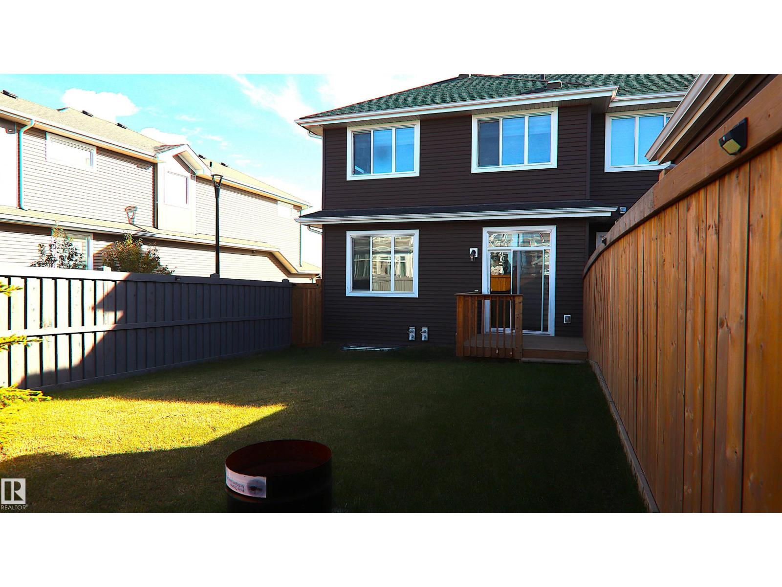 3332 168 St Sw Property Photo 3