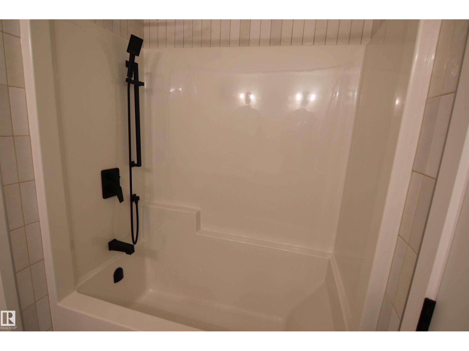 3332 168 St Sw Property Photo 24