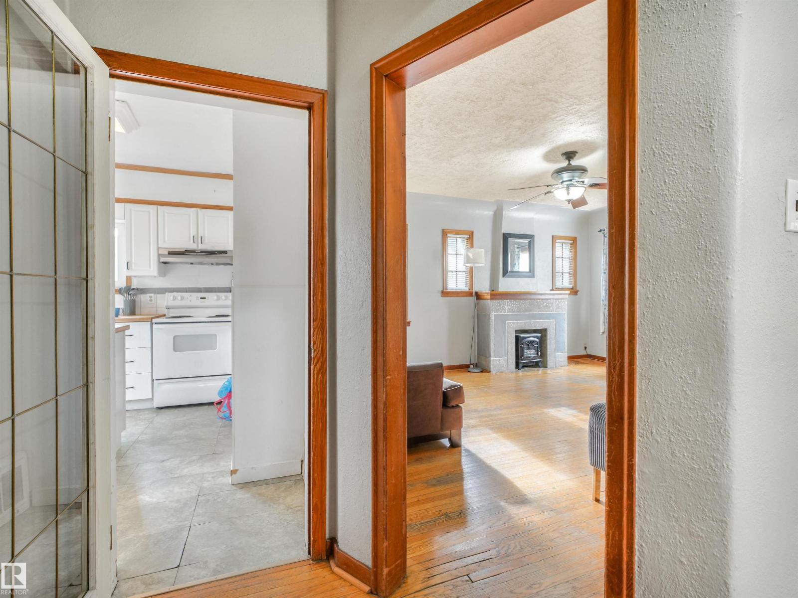 11233 103 St Nw Property Photo 14