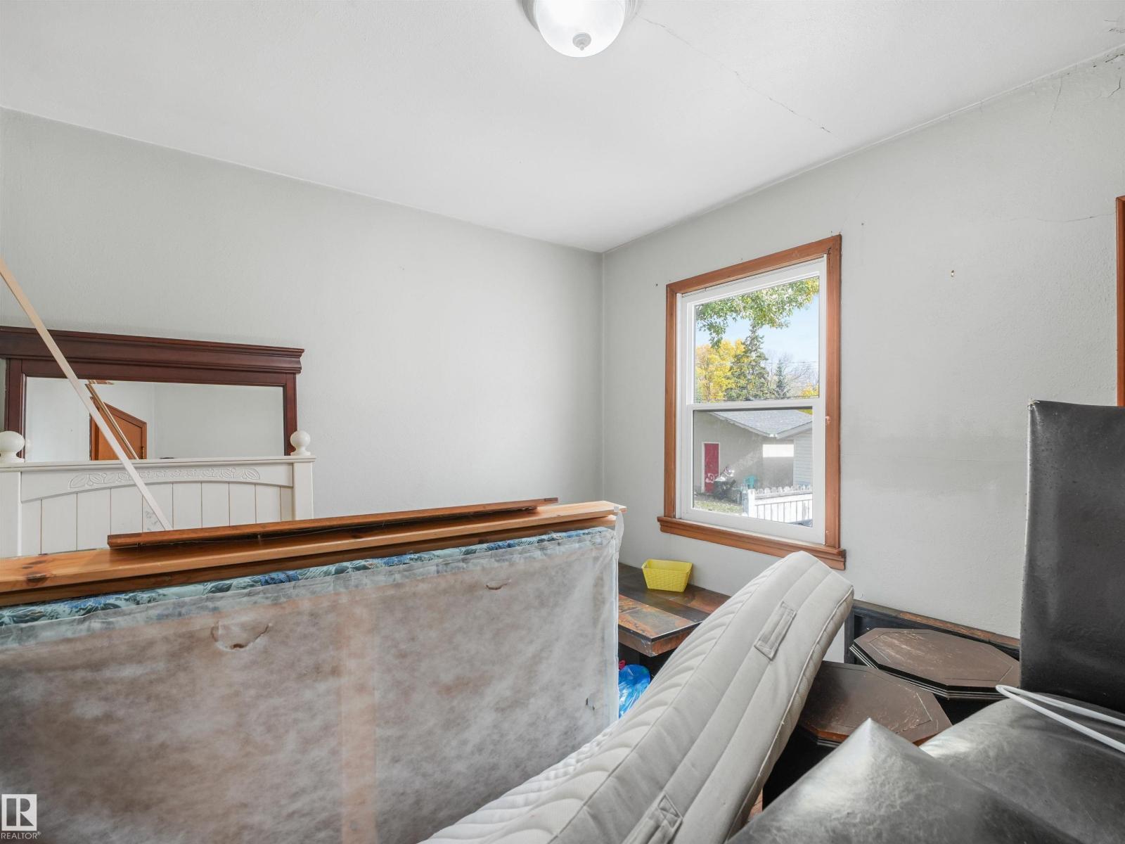 11233 103 St Nw Property Photo 20