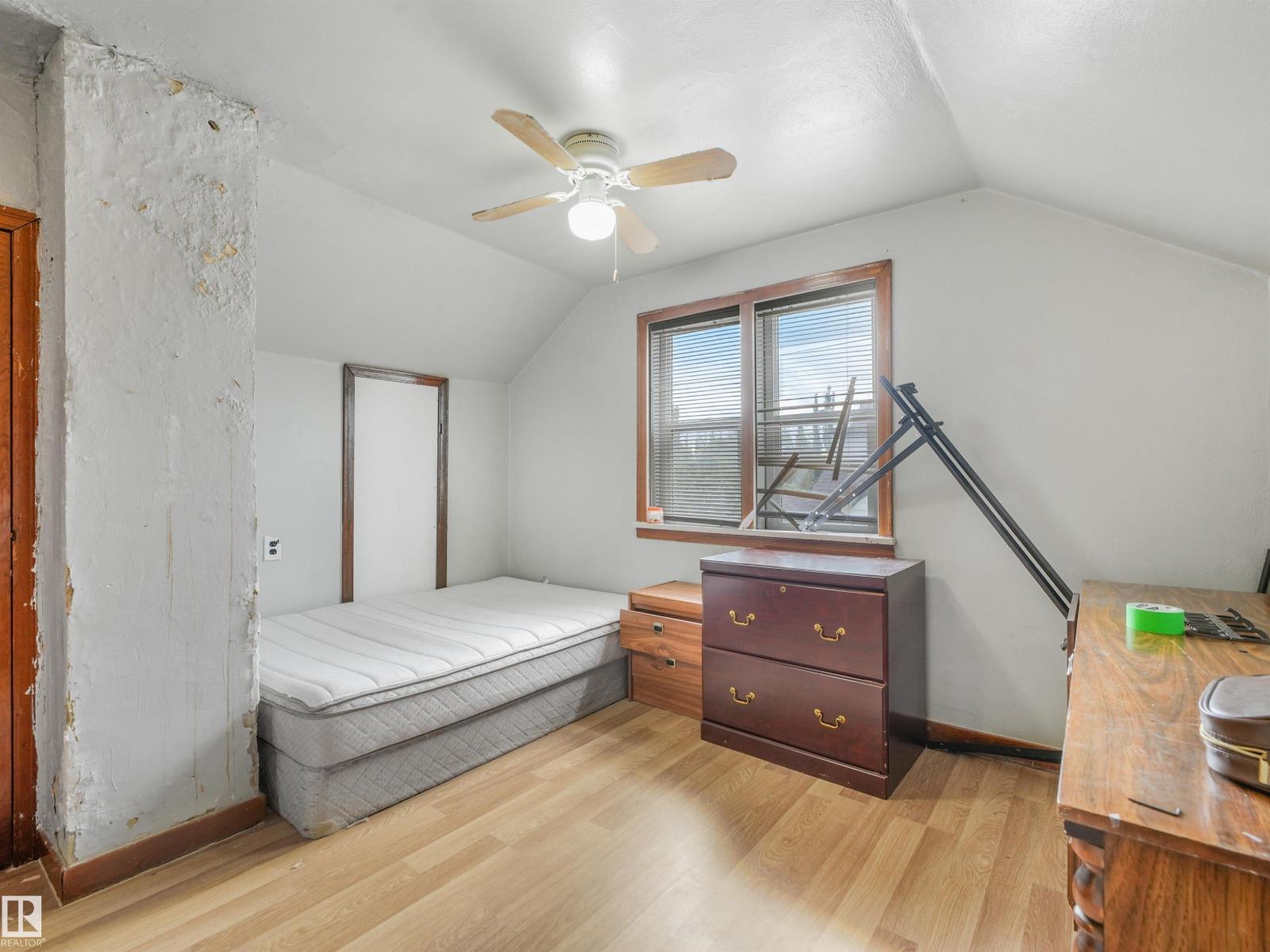 11233 103 St Nw Property Photo 30