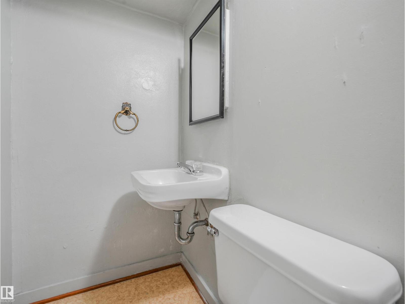 11233 103 St Nw Property Photo 35