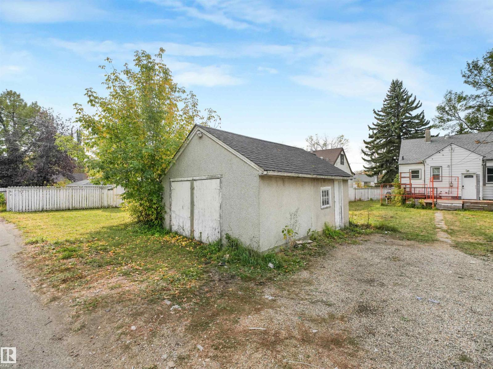 11233 103 St Nw Property Photo 56