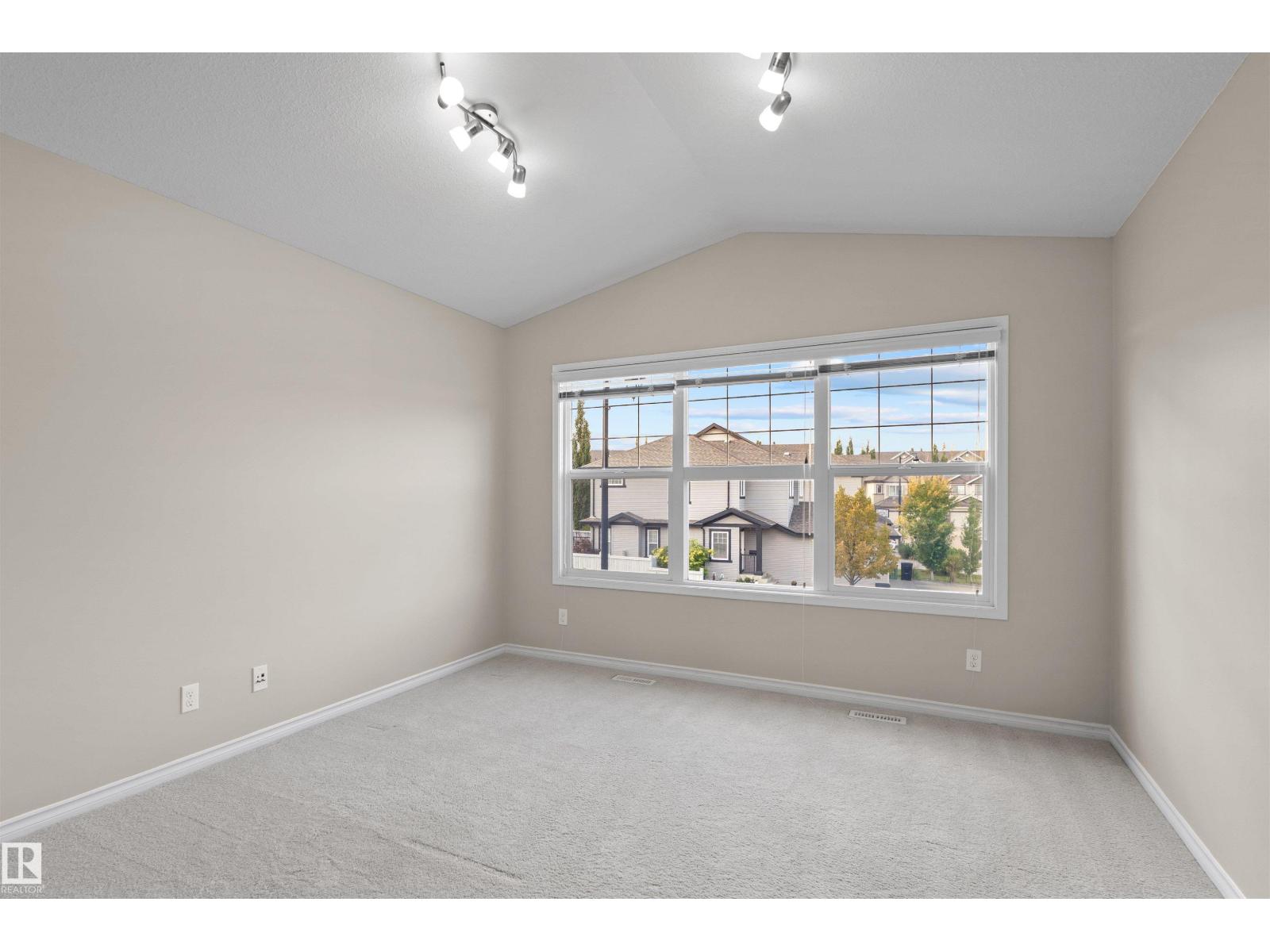 6023 208 St Nw Property Photo 24