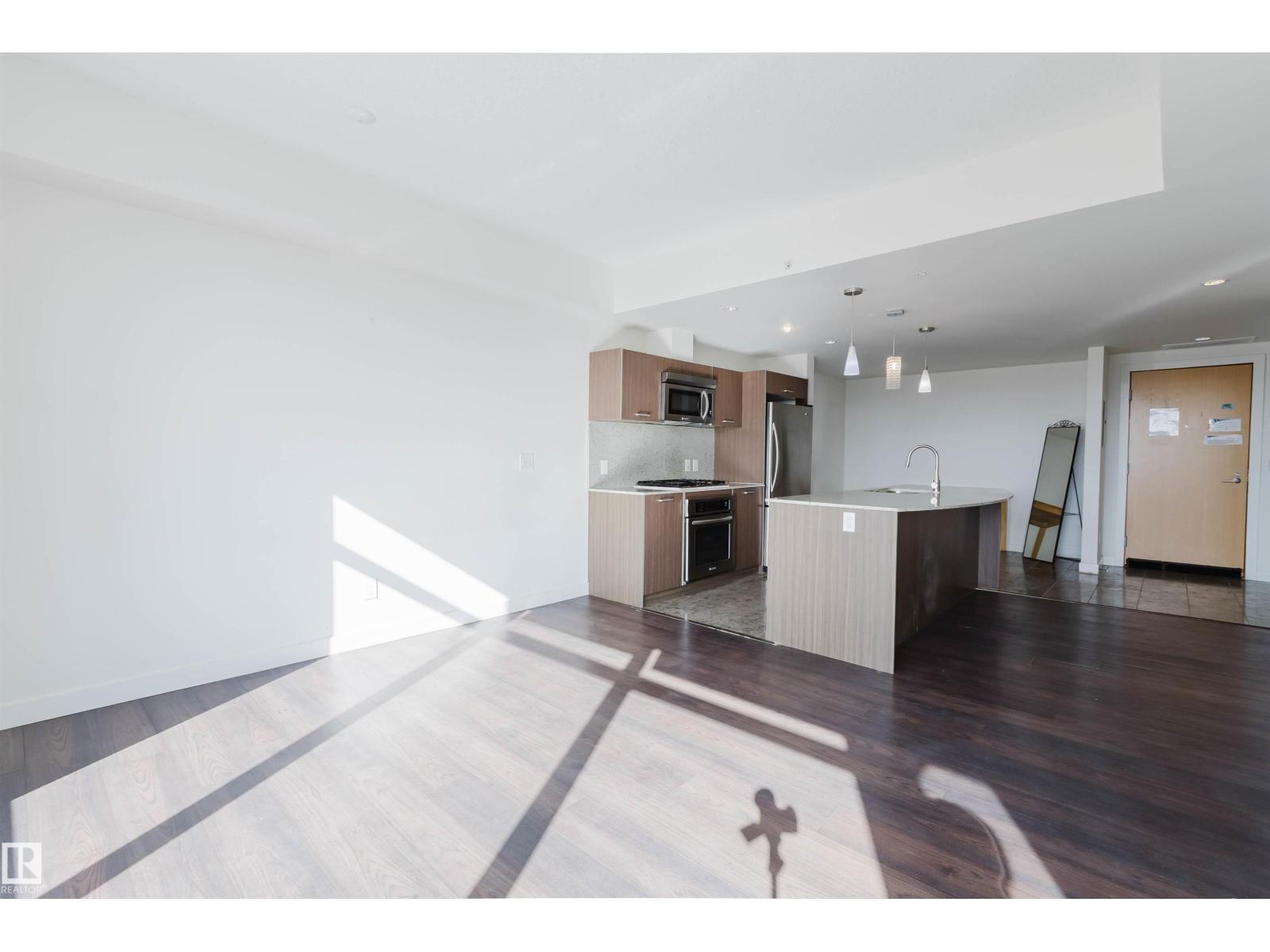 #401 2504 109 St Nw Property Photo 16