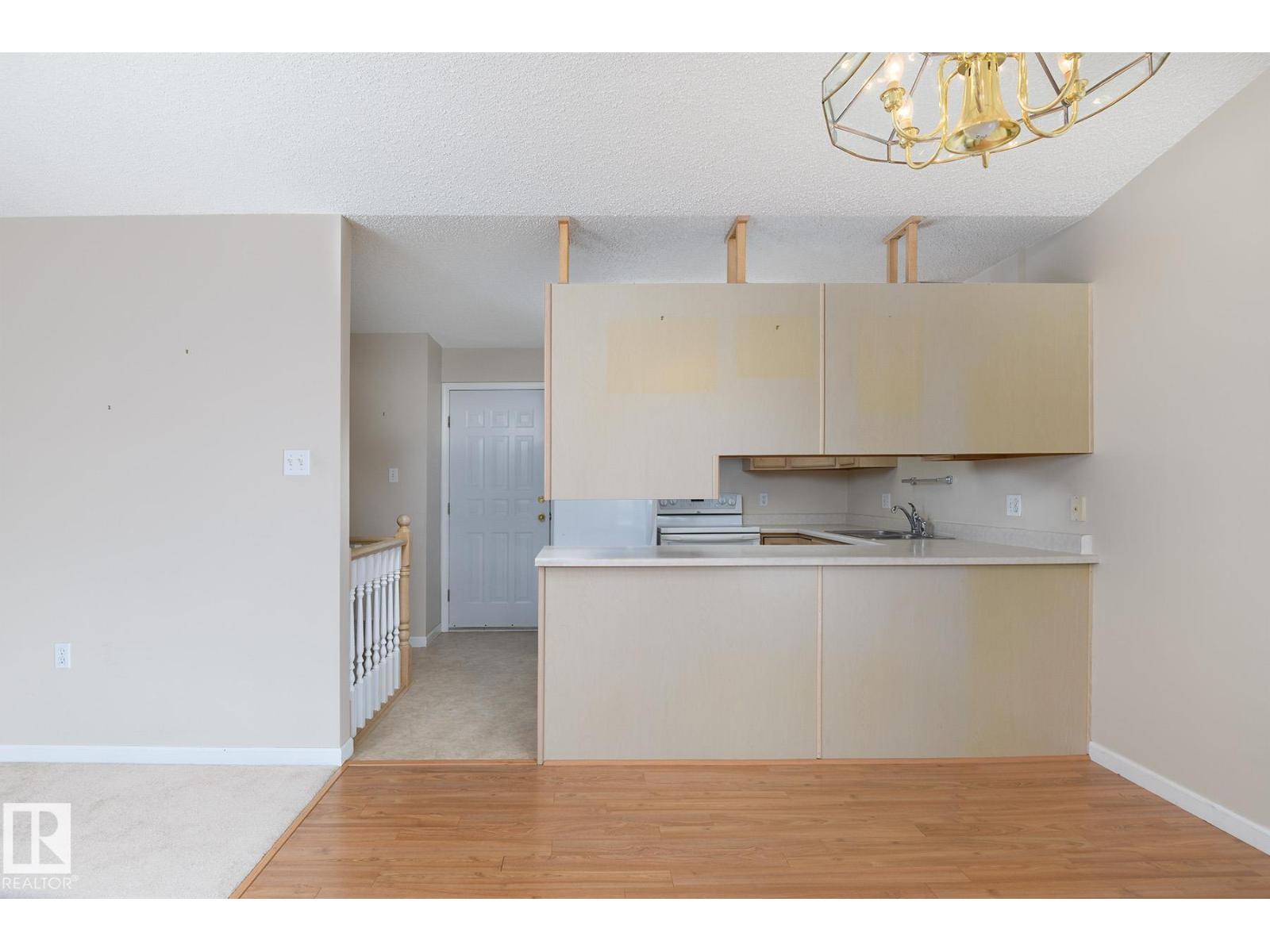 #27 13217 155 Av Nw Property Photo 8