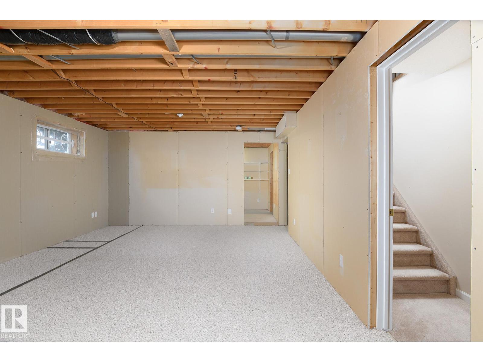 #27 13217 155 Av Nw Property Photo 27