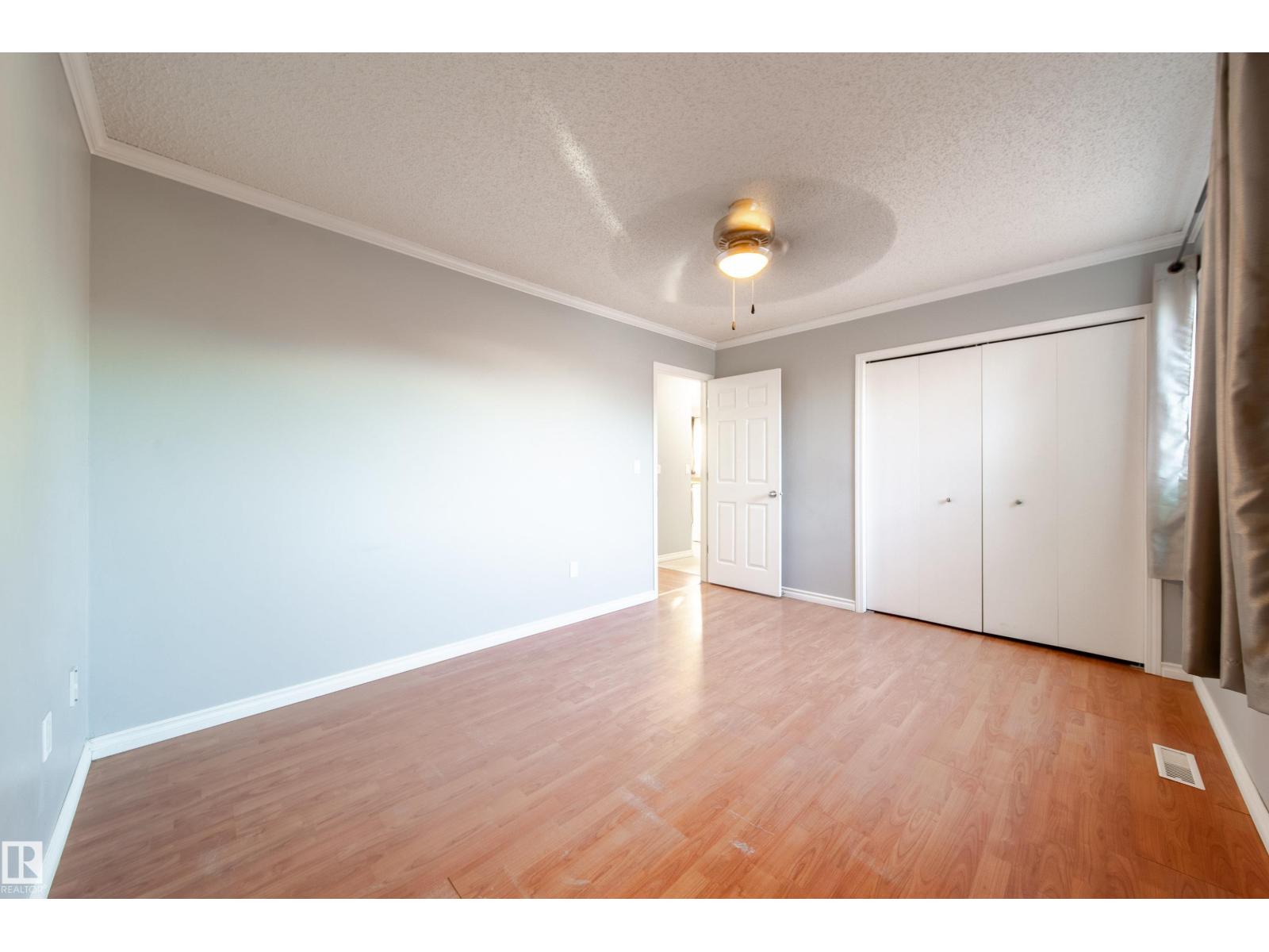 3908 41 Av Nw Property Photo 24