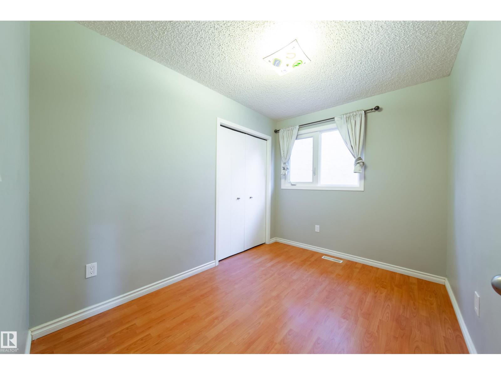 3908 41 Av Nw Property Photo 27