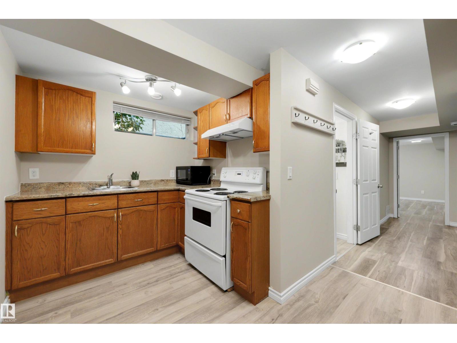 3908 41 Av Nw Property Photo 38