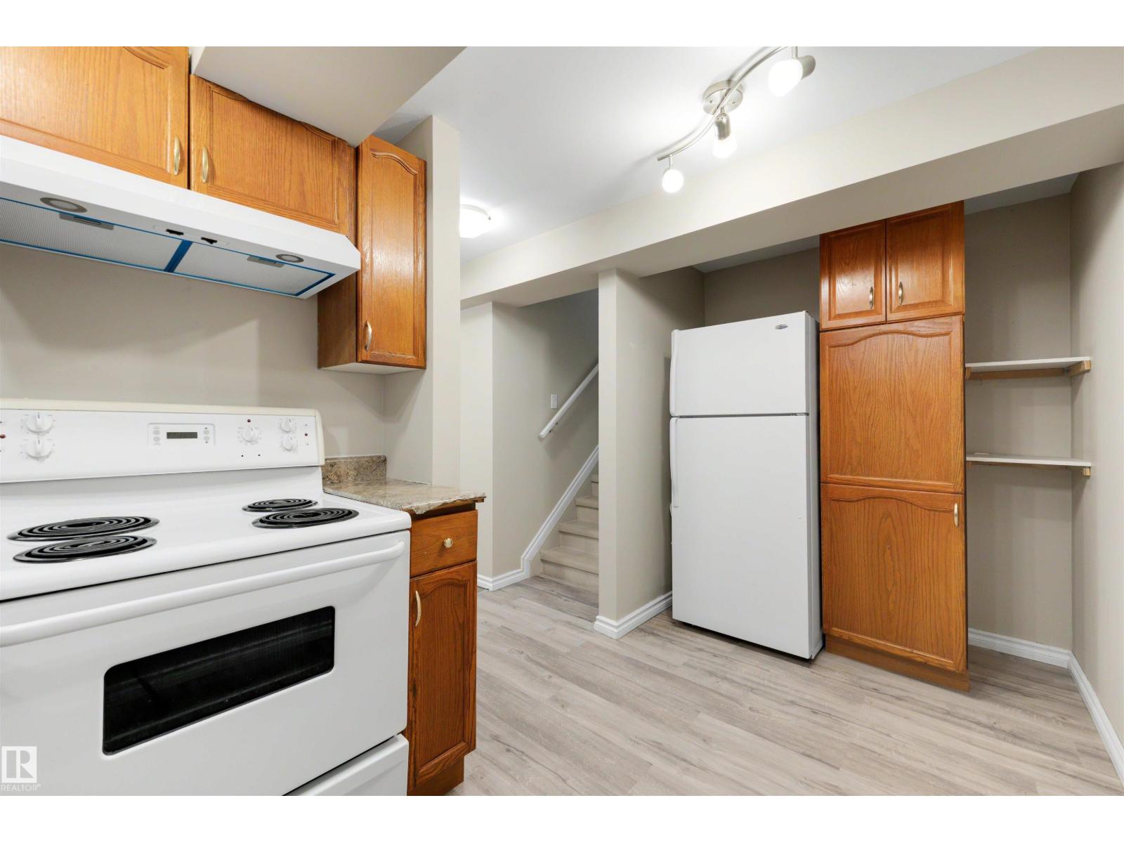 3908 41 Av Nw Property Photo 39