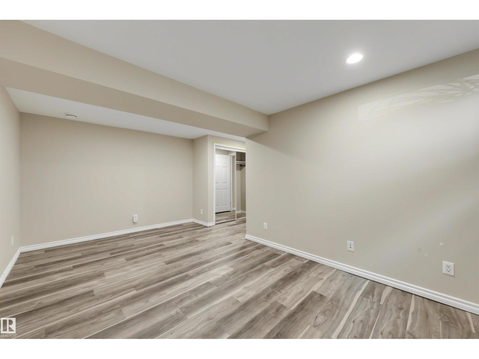 3908 41 Av Nw Property Photo 49