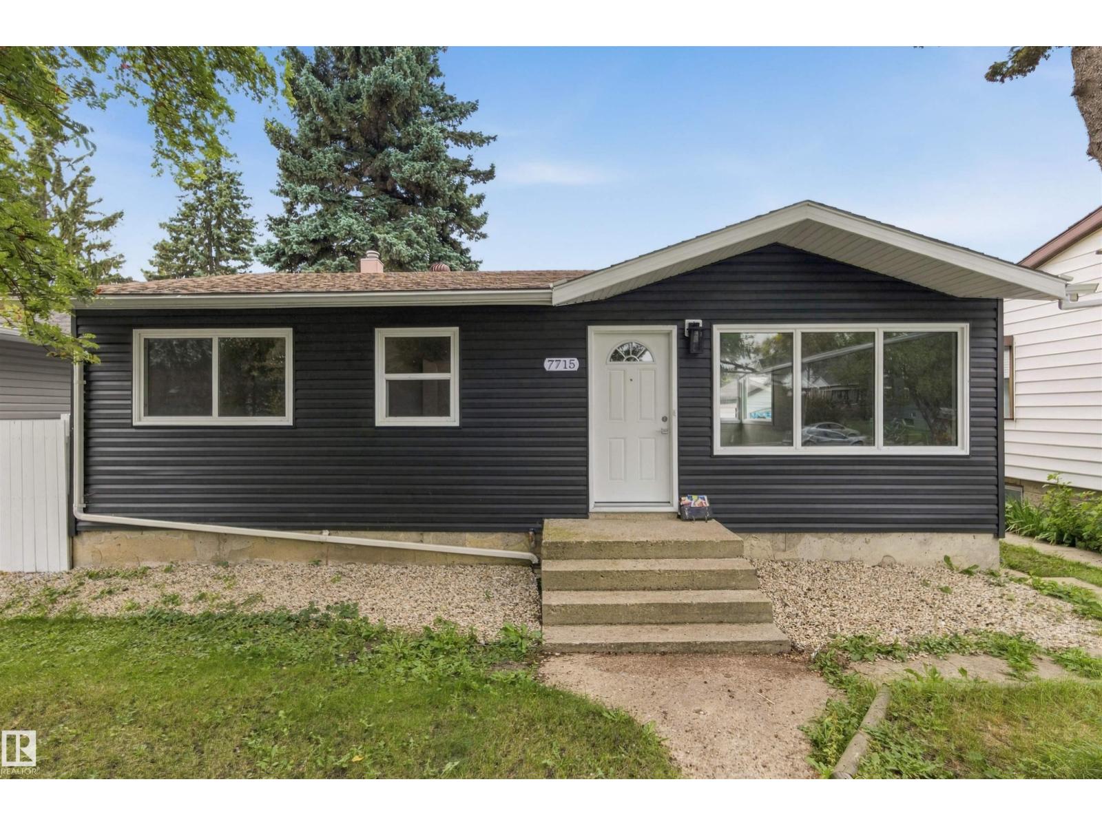 7715 76 Av Nw Property Photo 39