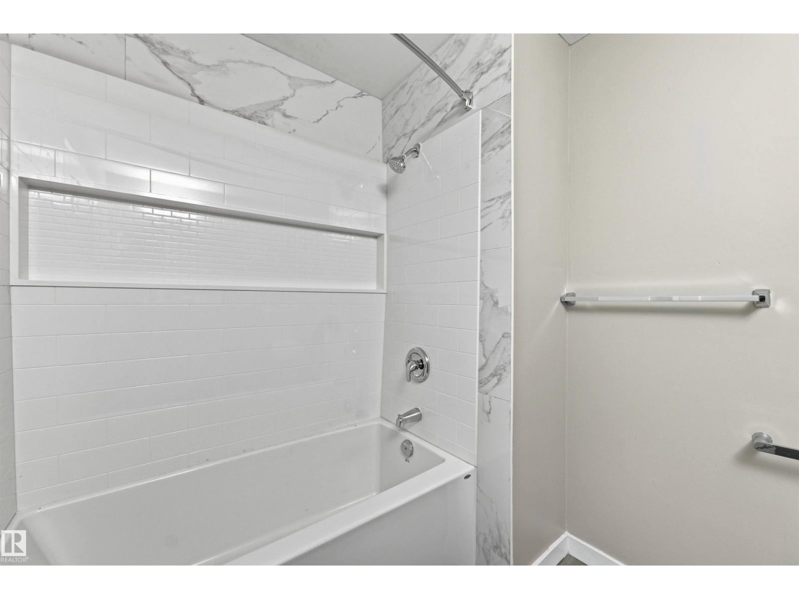 3927 22 Av Nw Property Photo 12