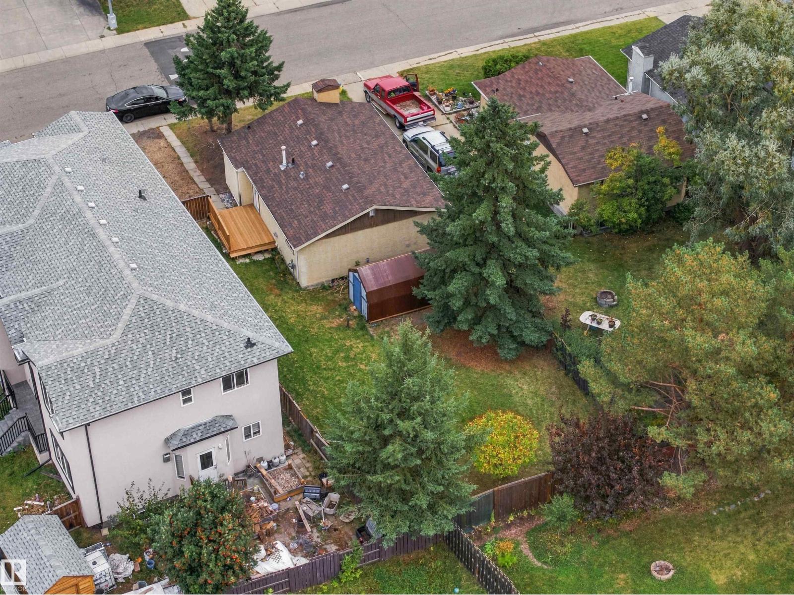 3927 22 Av Nw Property Photo 19
