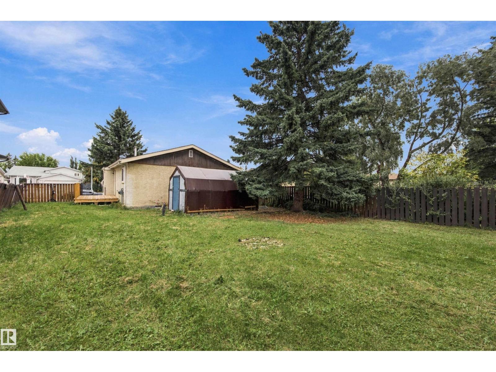 3927 22 Av Nw Property Photo 22