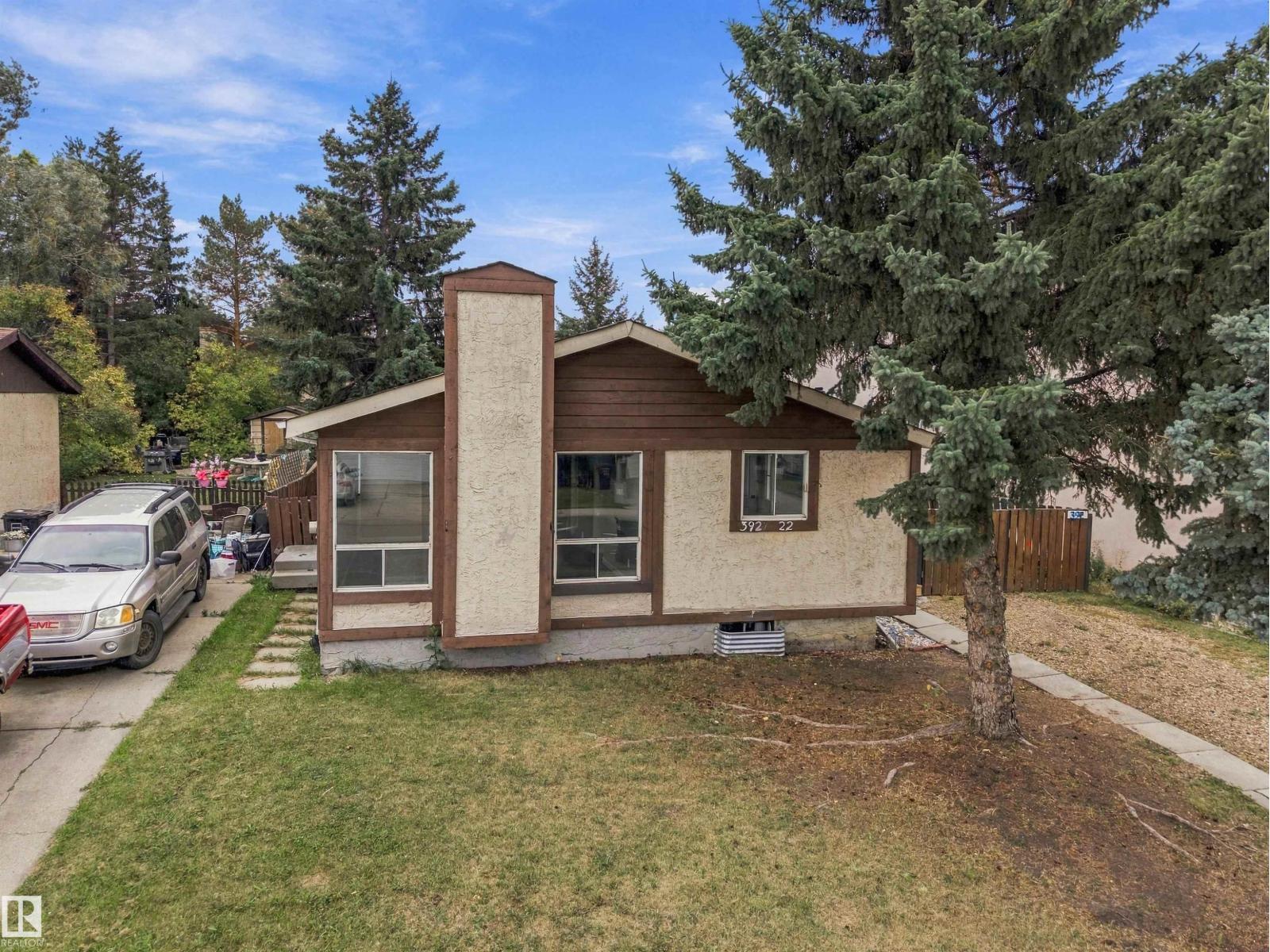 3927 22 Av Nw Property Photo 27