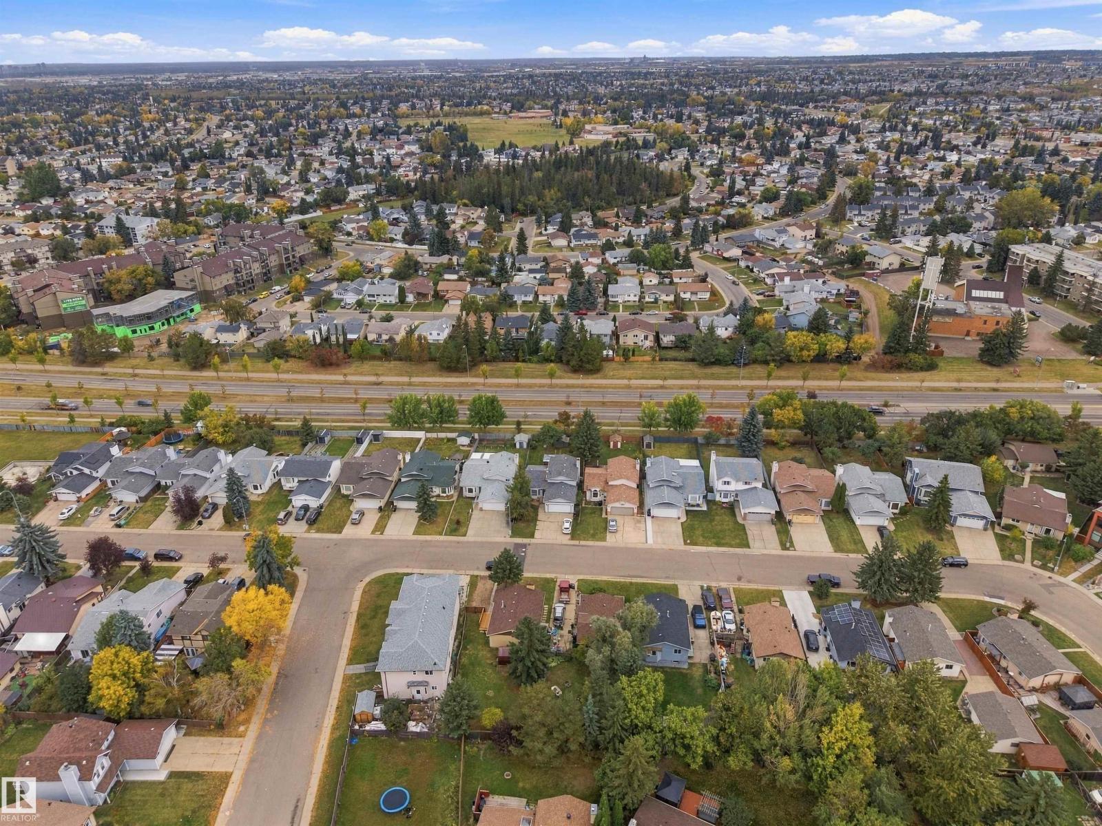 3927 22 Av Nw Property Photo 29