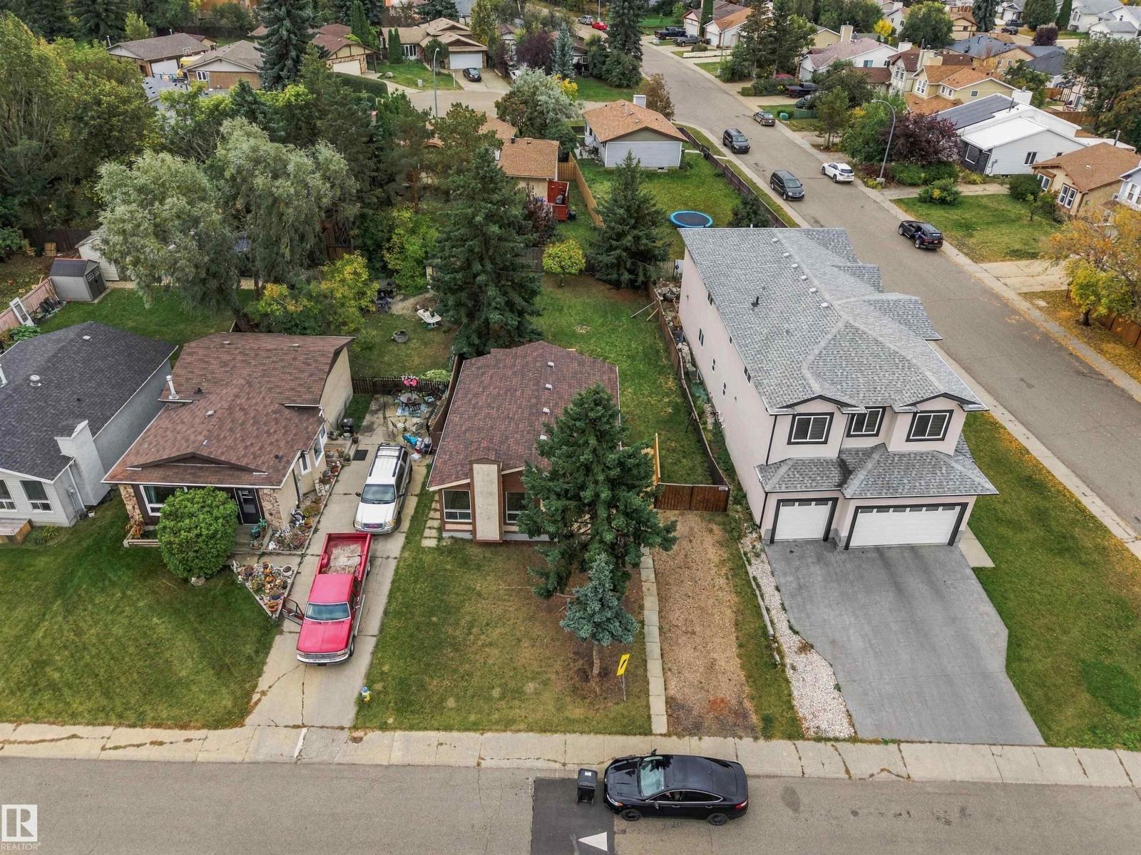 3927 22 Av Nw Property Photo 34